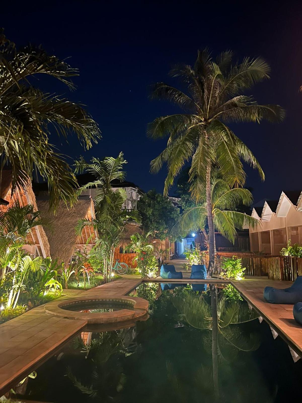 Living Trawangan Hotel Гілі-Траванган Екстер'єр фото